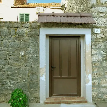 Гостевой дом House In The Heart Of Stari Grad